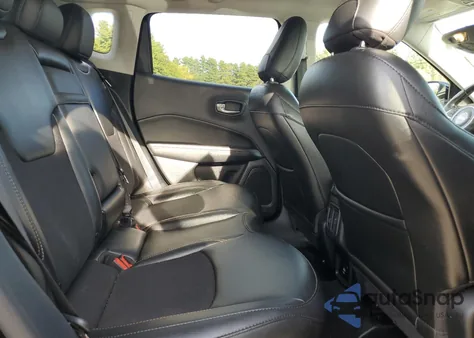 2020 Jeep Compass Latitude из США, поврежденный, VIN 3C4NJDBB7LT148663